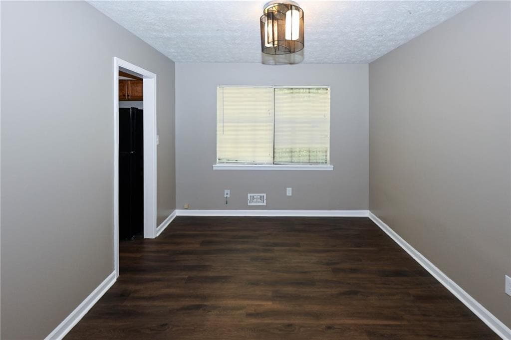 3 bedroom, 2 bathroom, 2,480 sq ft single family residence for sale at 7362 Penland Drive, Riverdale, GA 30296 — photo 7