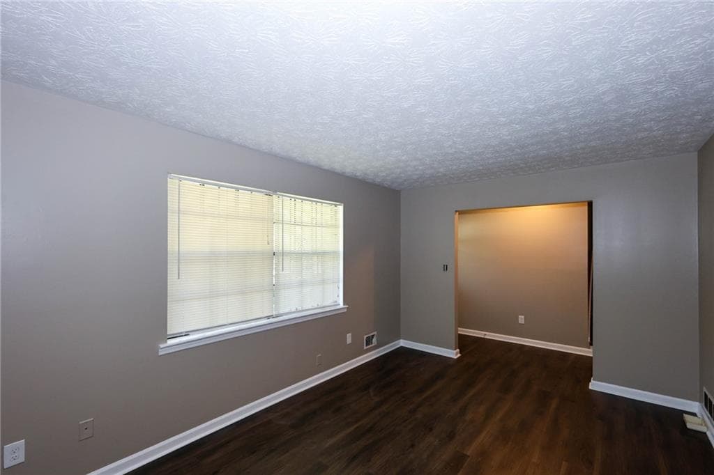 3 bedroom, 2 bathroom, 2,480 sq ft single family residence for sale at 7362 Penland Drive, Riverdale, GA 30296 — photo 9
