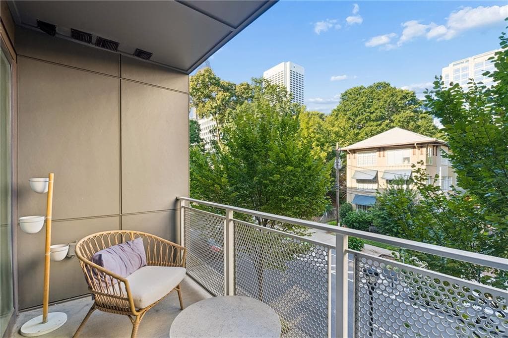 2 bedroom, 2 bathroom, 1,282 sq ft condominium for rent at 775 Juniper Street 319, Atlanta, GA 30308 for $4,000 a month — photo 7