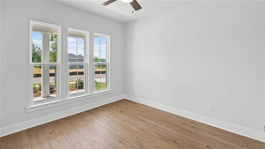 3 bedroom, 3 bathroom, 2,444 sq ft single family residence for sale at 4753 Sunburst Street, Flowery Branch, GA 30542 — photo 5