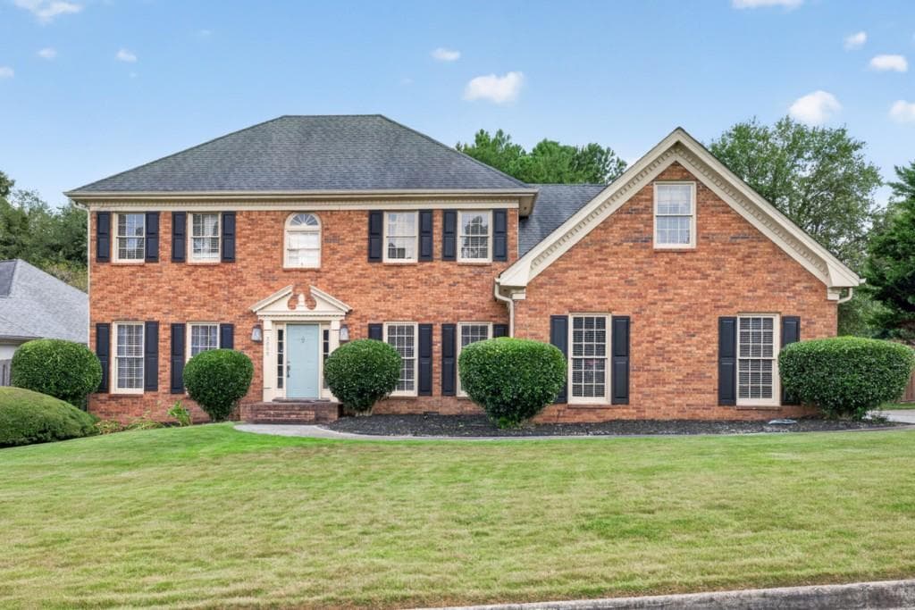 5 bedroom, 3 bathroom, 2,930 sq ft single family residence for sale at 3000 Brookside Run, Snellville, GA 30078 — photo 1 of 34