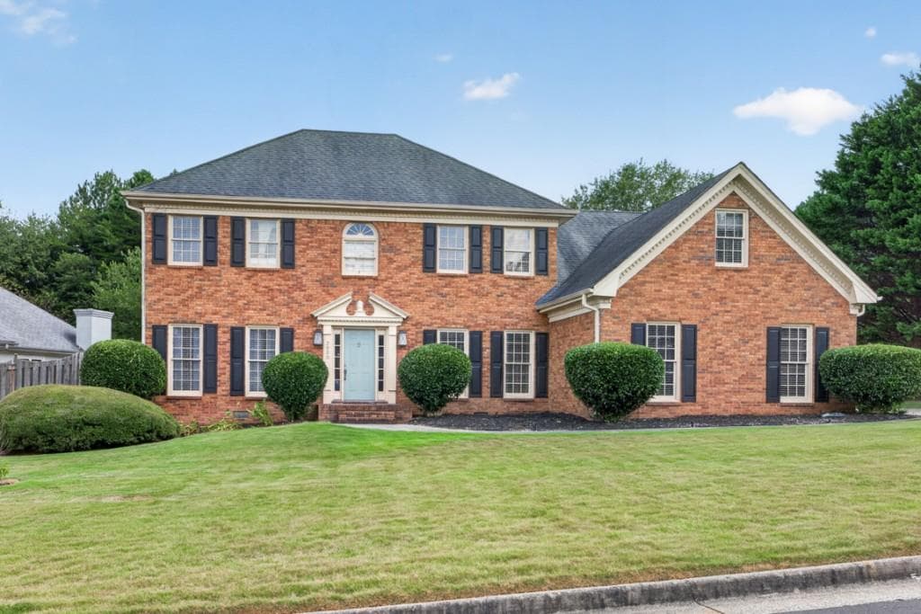 5 bedroom, 3 bathroom, 2,930 sq ft single family residence for sale at 3000 Brookside Run, Snellville, GA 30078 — photo 2
