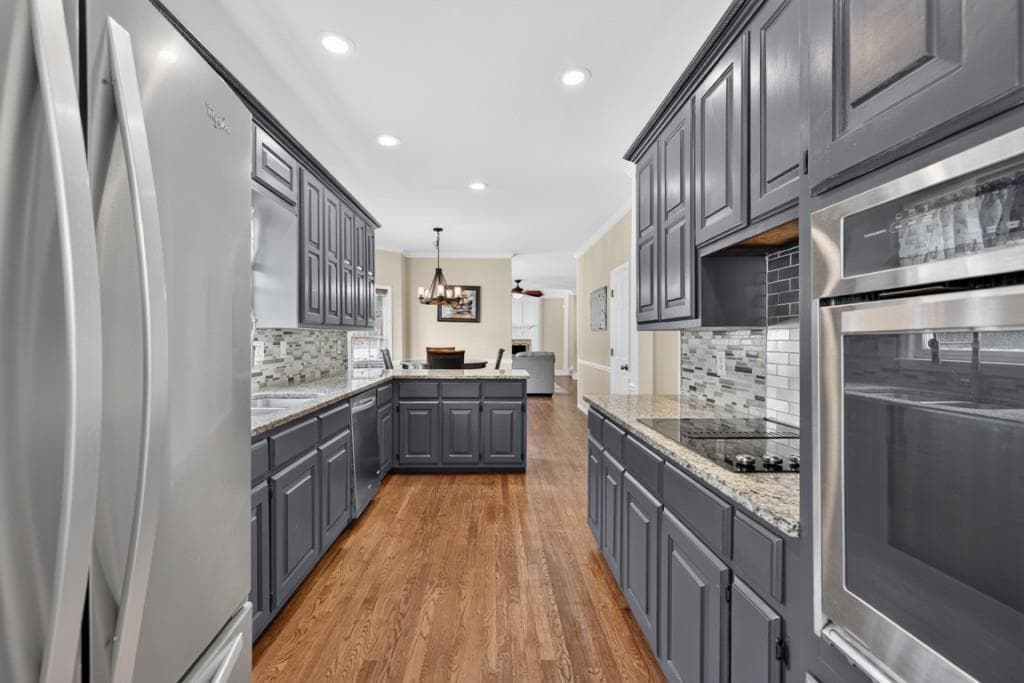 5 bedroom, 3 bathroom, 2,930 sq ft single family residence for sale at 3000 Brookside Run, Snellville, GA 30078 — photo 8