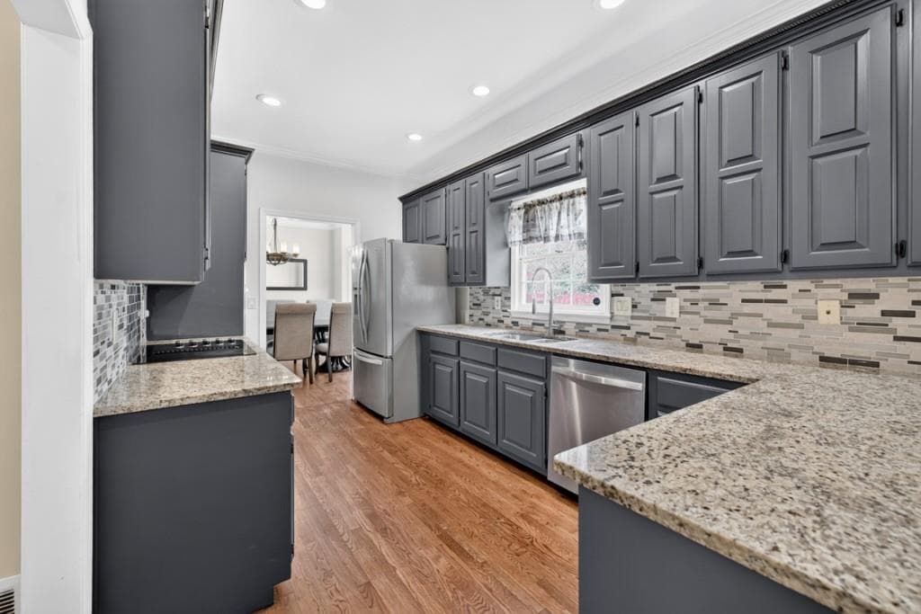 5 bedroom, 3 bathroom, 2,930 sq ft single family residence for sale at 3000 Brookside Run, Snellville, GA 30078 — photo 9