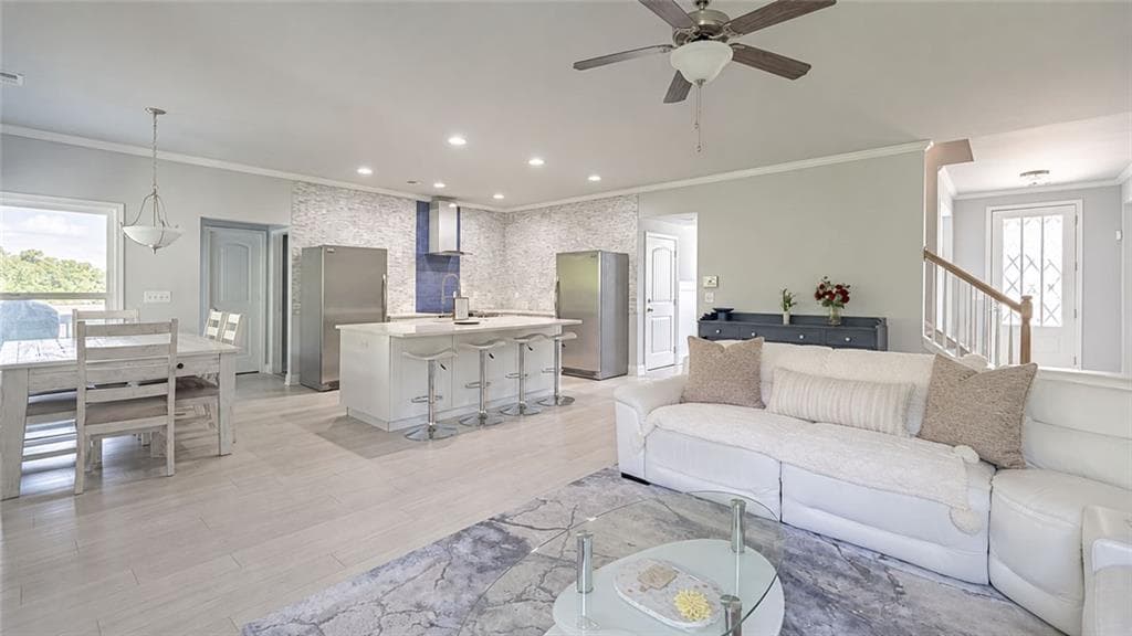 6 bedroom, 5 bathroom, 4,259 sq ft single family residence for sale at 37 New Kent Court, Villa Rica, GA 30180 — photo 6