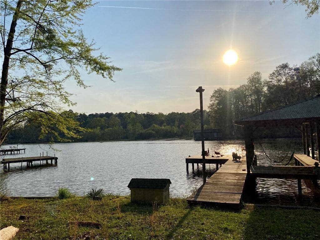 3 bedroom, 2 bathroom, 1,870 sq ft single family residence for rent at 104 Turtle Court, Eatonton, GA 31024 for $2,190 a month
