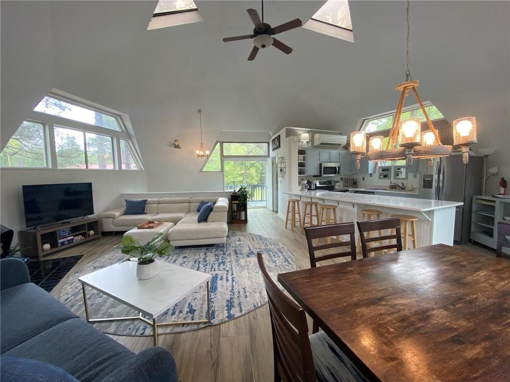 3 bedroom, 2 bathroom, 1,870 sq ft single family residence for rent at 104 Turtle Court, Eatonton, GA 31024 for $2,190 a month — photo 4