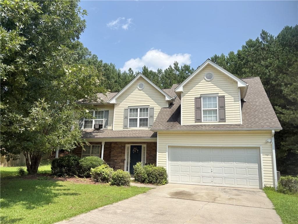 4 bedroom, 3 bathroom, 1,850 sq ft single family residence for sale at 921 Tucker Lane, Loganville, GA 30052