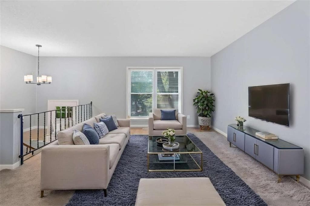 4 bedroom, 3 bathroom, 1,923 sq ft single family residence under contract at 4564 Cypress Ridge Court, Stone Mountain, GA 30083 — photo 3