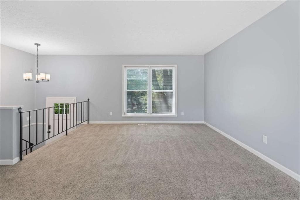 4 bedroom, 3 bathroom, 1,923 sq ft single family residence under contract at 4564 Cypress Ridge Court, Stone Mountain, GA 30083 — photo 8