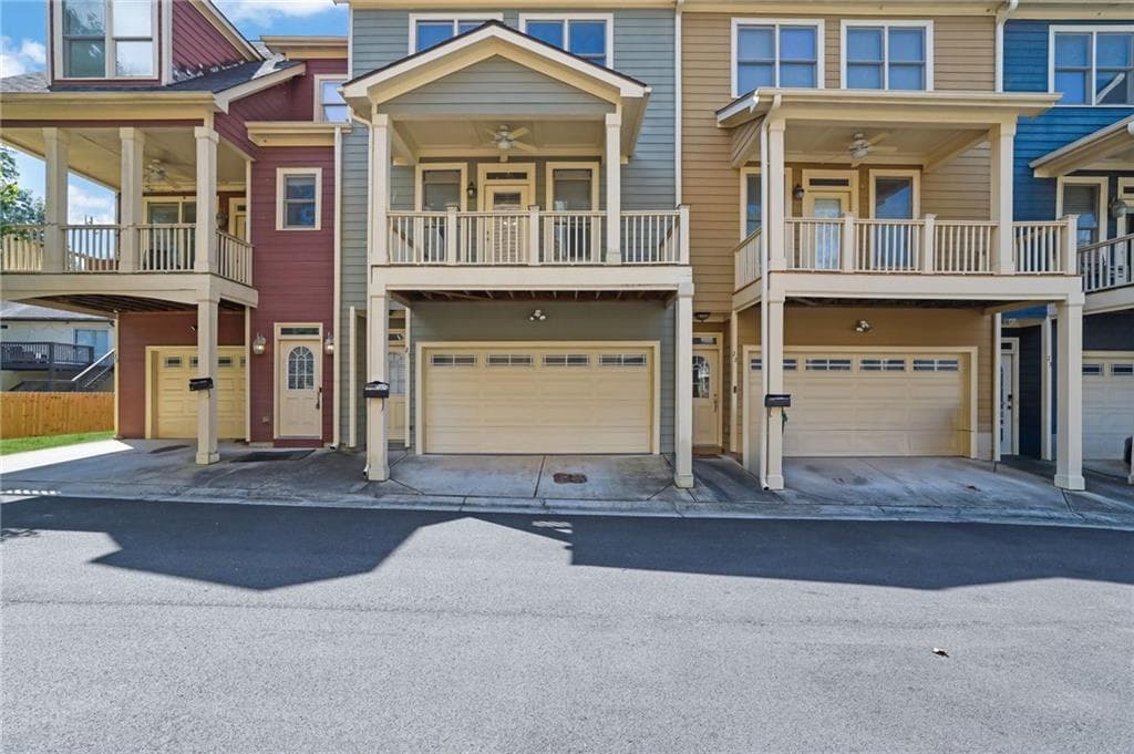 4 bedroom, 4 bathroom, 1,584 sq ft condominium for rent at 1079 Marietta Boulevard 21, Atlanta, GA 30318 for $2,800 a month — photo 3