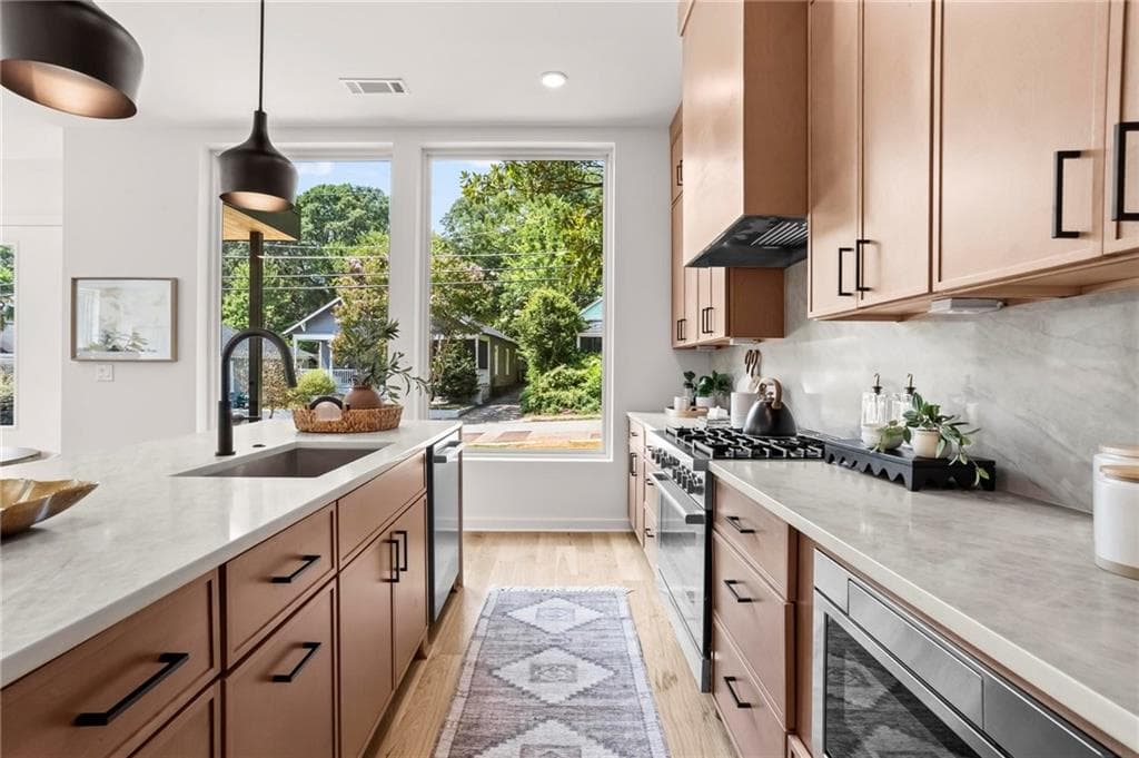4 bedroom, 4 bathroom, 2,177 sq ft townhouse for sale at 215 Flora Avenue A, Atlanta, GA 30307 — photo 10