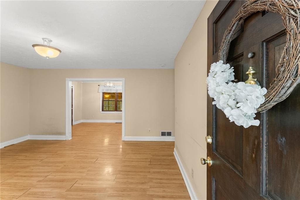4 bedroom, 2 bathroom, 1,407 sq ft single family residence for sale at 3489 Bell Road, Gainesville, GA 30507 — photo 6