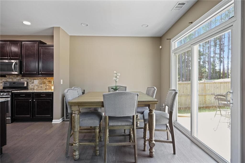 4 bedroom, 3 bathroom, 3,099 sq ft single family residence for sale at 90 Floating Leaf Way, Dallas, GA 30132 — photo 9