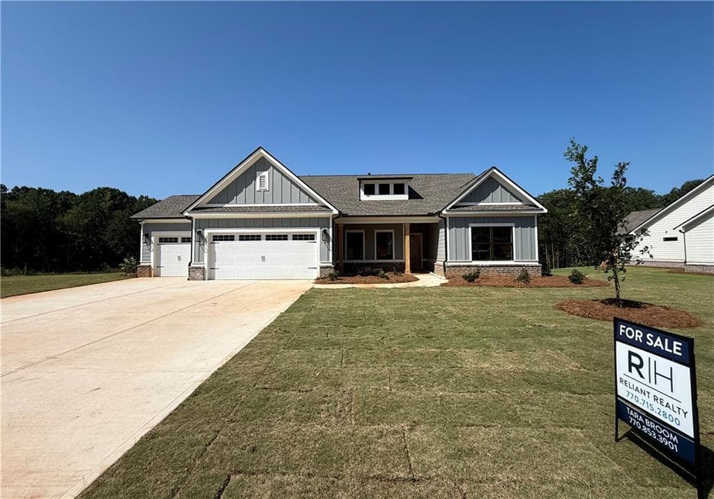 4 bedroom, 3 bathroom, 2,188 sq ft single family residence for sale at 281 Weslyn Drive, Social Circle, GA 30025