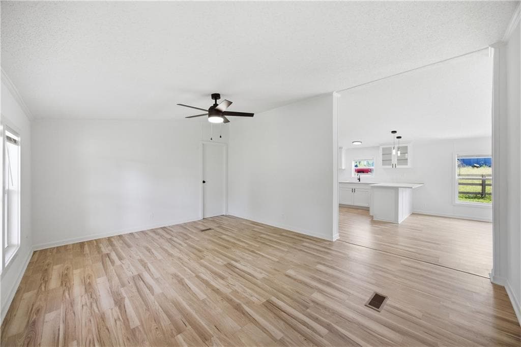 5 bedroom, 3 bathroom, 1,944 sq ft single family residence for sale at 773 Brackett Road, Resaca, GA 30735 — photo 9