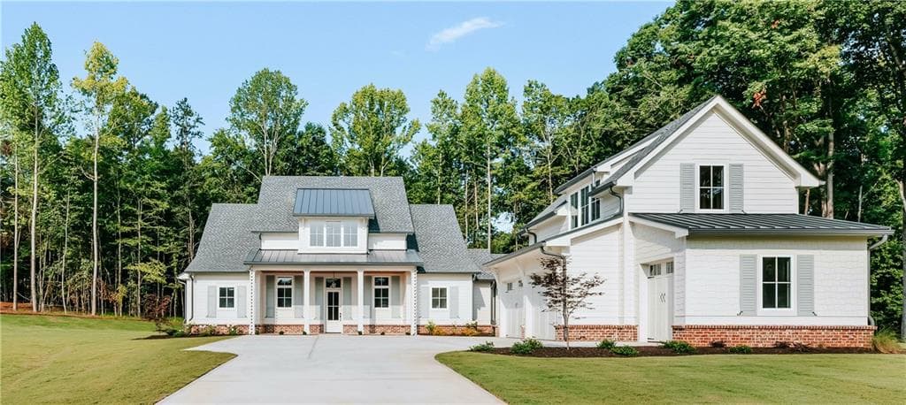 4 bedroom, 4 bathroom, 3,474 sq ft single family residence for sale at 217 Chariot Court, Jefferson, GA 30549