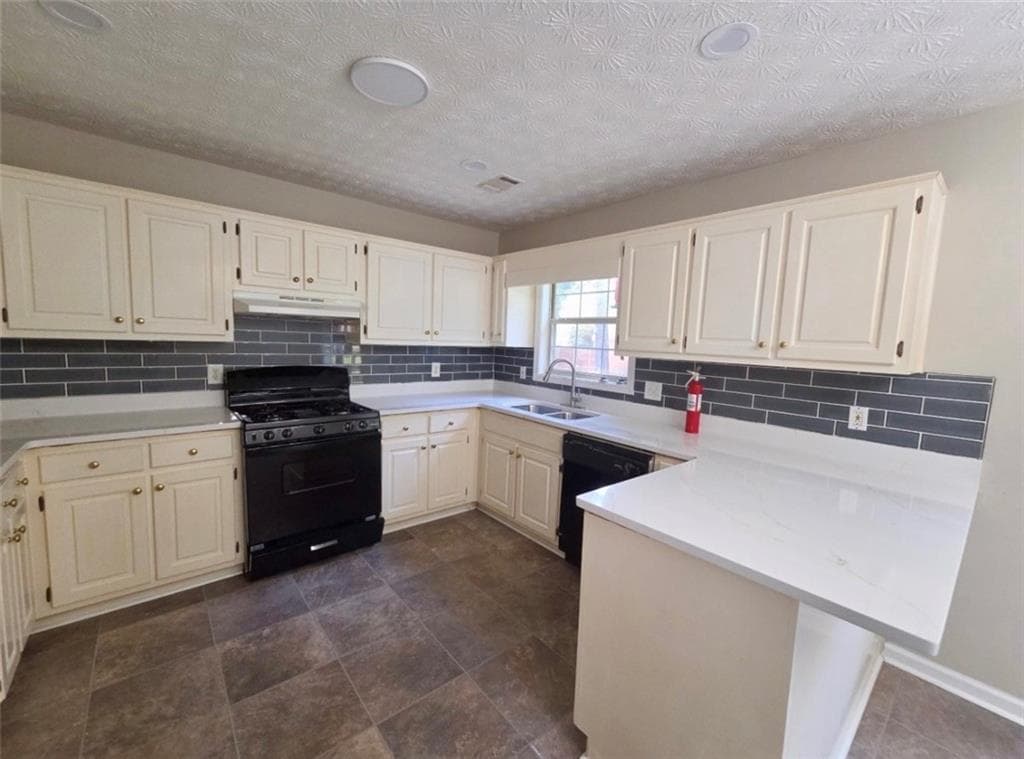3 bedroom, 2 bathroom, 1,404 sq ft single family residence for rent at 65 Ashton Place, Covington, GA 30016 for $2,000 a month — photo 2