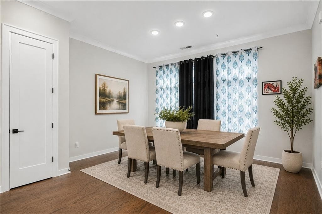 4 bedroom, 4 bathroom, 2,364 sq ft townhouse for sale at 495 Ashbury Drive, Roswell, GA 30076 — photo 7