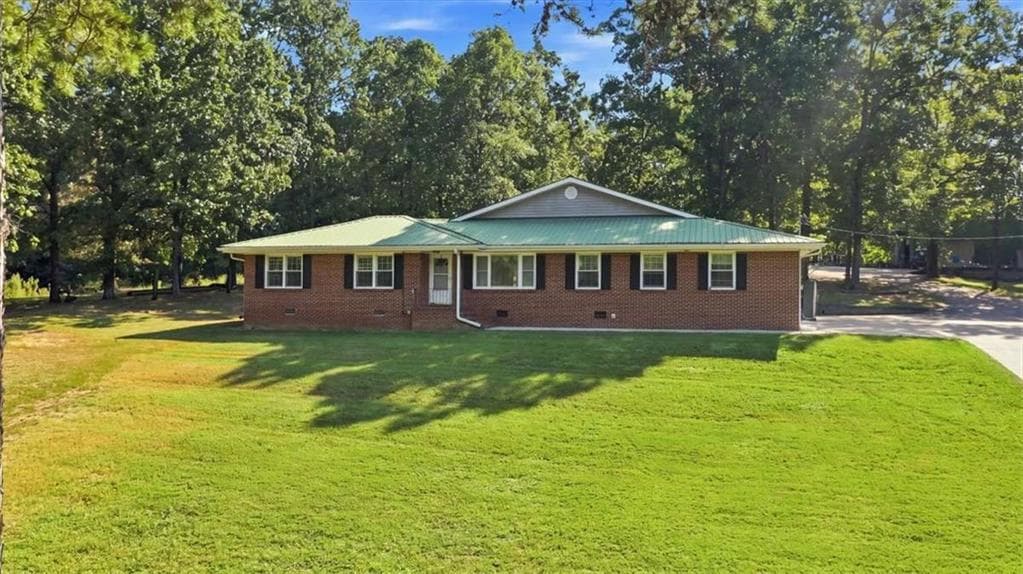 3 bedroom, 2 bathroom, 2,768 sq ft single family residence for sale at 4679 Rockmart Road, Silver Creek, GA 30173 — photo 1 of 55
