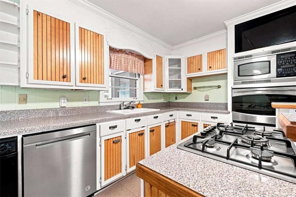 3 bedroom, 2 bathroom, 2,768 sq ft single family residence for sale at 4679 Rockmart Road, Silver Creek, GA 30173 — photo 9