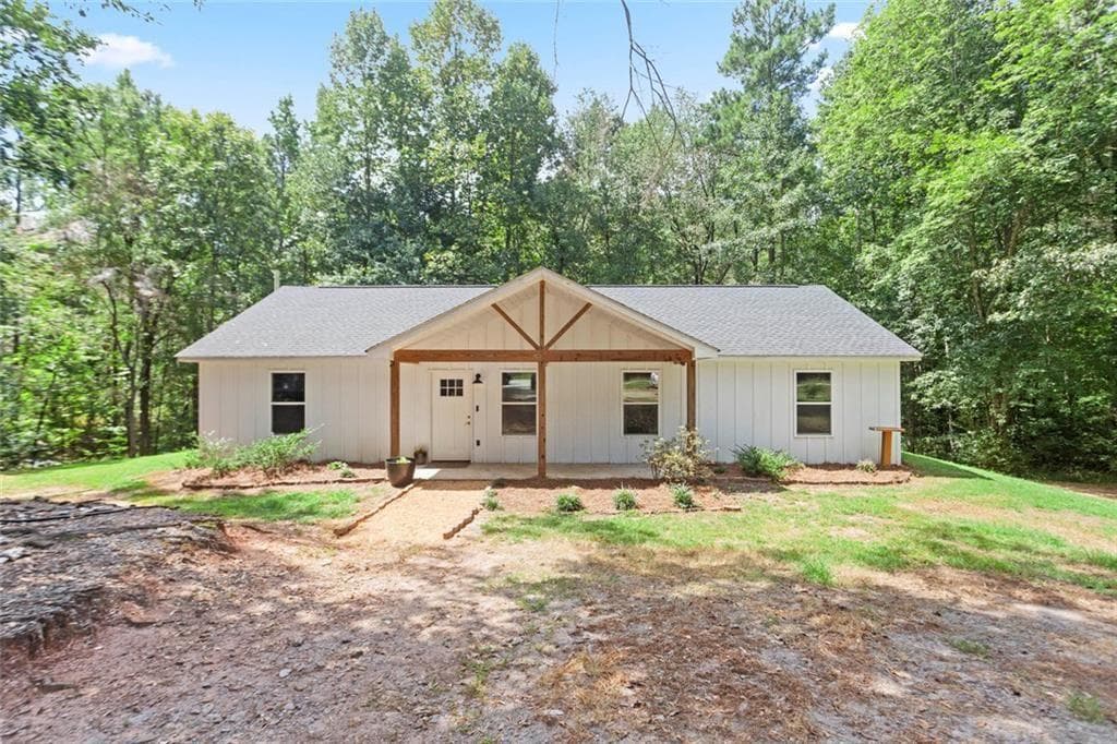 3 bedroom, 2 bathroom, 1,456 sq ft single family residence under contract at 2768 N Highway 100, Waco, GA 30182