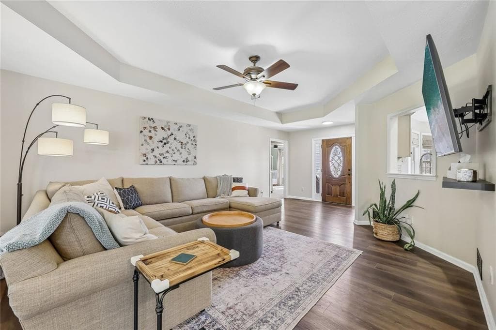 3 bedroom, 2 bathroom, 1,912 sq ft single family residence for sale at 7535 Beechwood Lane, Gainesville, GA 30506 — photo 6