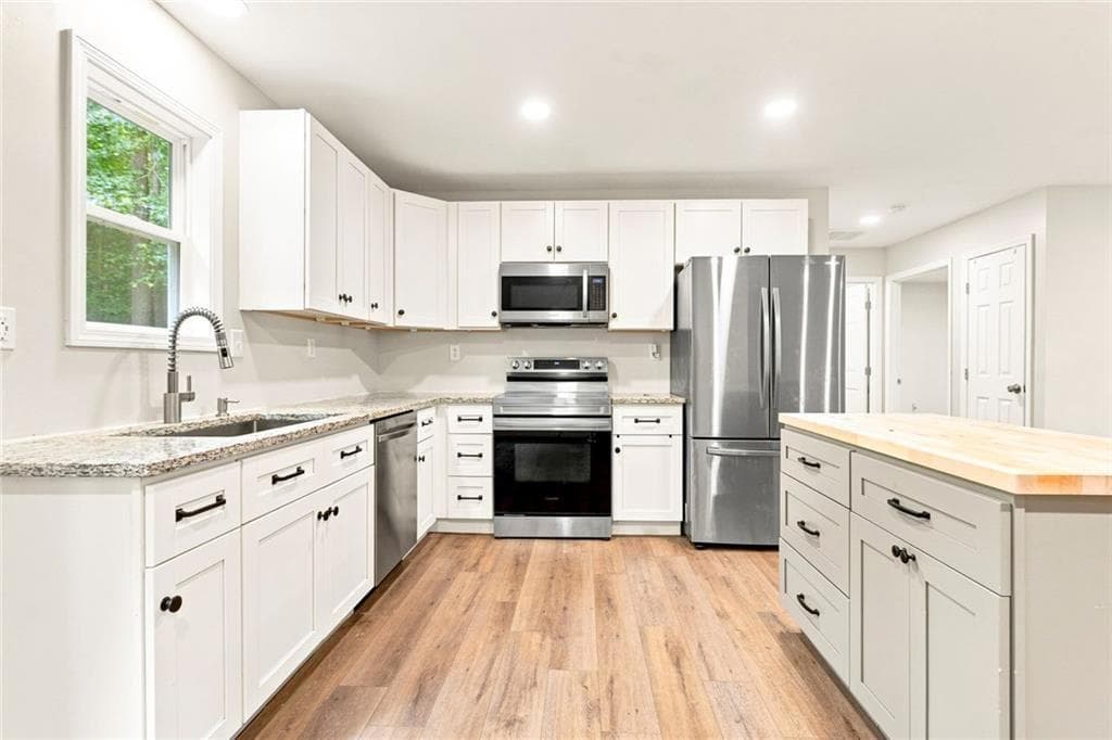 3 bedroom, 2 bathroom, 1,456 sq ft single family residence under contract at 2768 N Highway 100, Waco, GA 30182 — photo 5