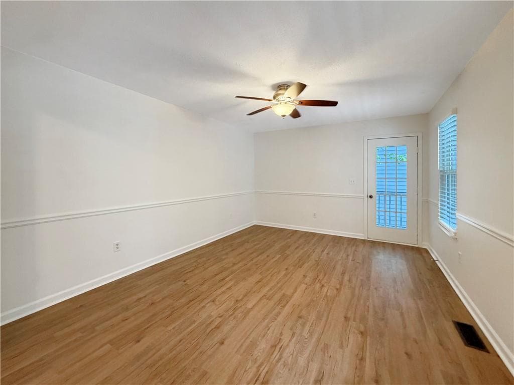 4 bedroom, 3 bathroom, 2,660 sq ft single family residence for rent at 2899 Cardinal Trace, Duluth, GA 30096 for $2,800 a month — photo 9