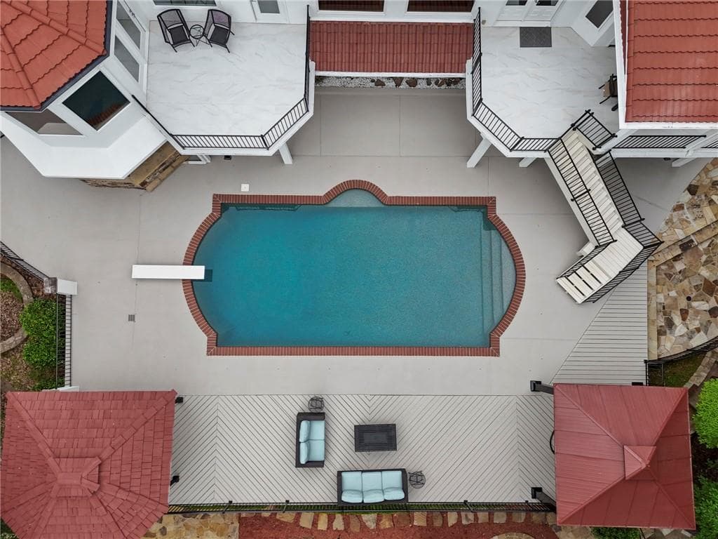 6 bedroom, 7 bathroom, 7,363 sq ft single family residence for sale at 7430 Shadburn Ferry Road, Cumming, GA 30041 — photo 9