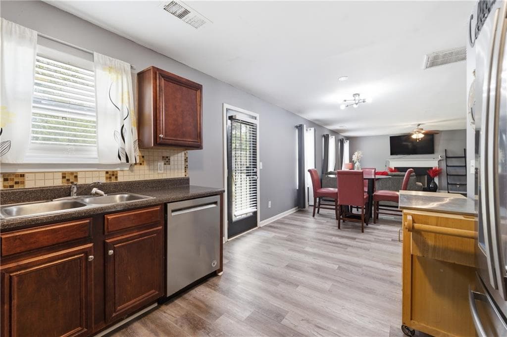 4 bedroom, 3 bathroom, 2,400 sq ft single family residence for sale at 3672 Rosebud Park Drive, Snellville, GA 30039 — photo 10
