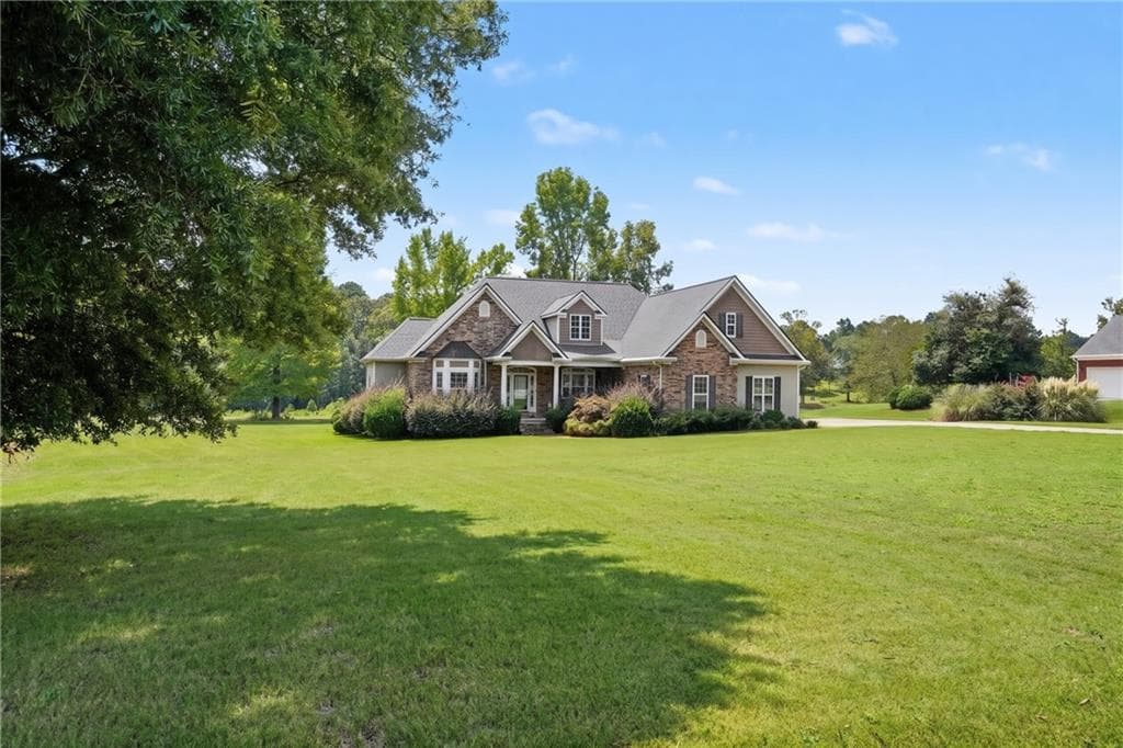4 bedroom, 2 bathroom, 2,712 sq ft single family residence for sale at 43 Wellington Drive, Griffin, GA 30224 — photo 5