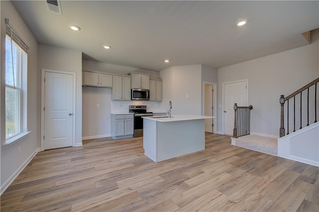 3 bedroom, 3 bathroom, 1,721 sq ft single family residence for sale at 64 Homesite Fayme Court, Newnan, GA 30263 — photo 9