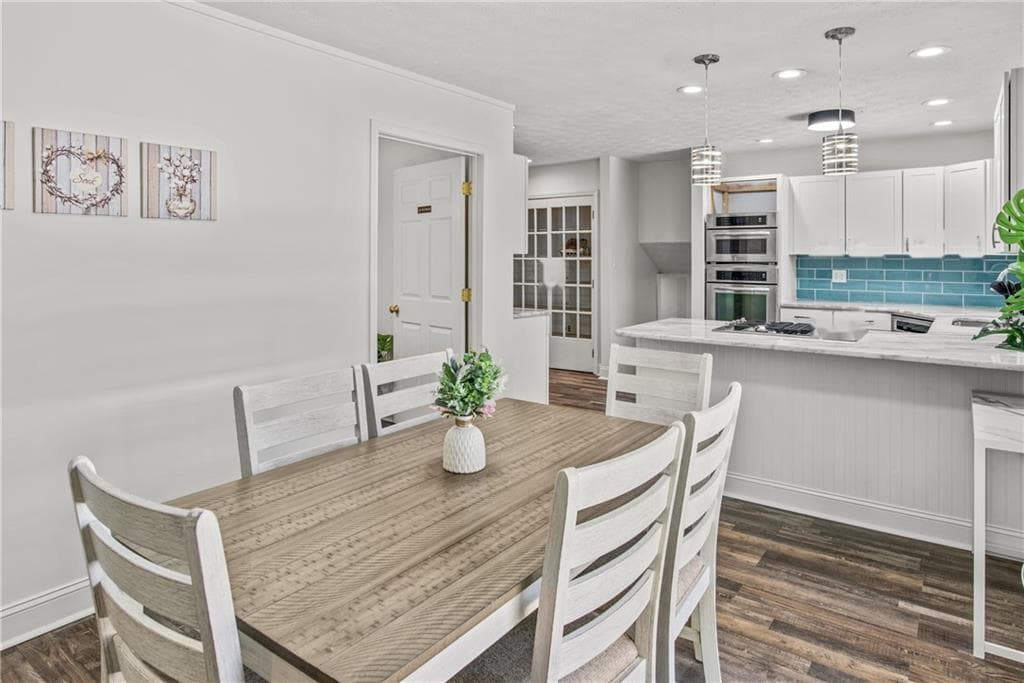 4 bedroom, 5 bathroom, 2,800 sq ft single family residence for sale at 330 Winterberry Drive, Athens, GA 30606 — photo 7