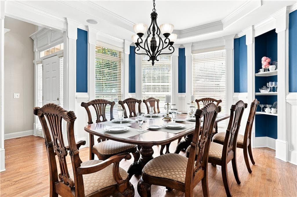 6 bedroom, 6 bathroom, 5,524 sq ft single family residence for sale at 8915 Maple Run Trail, Cumming, GA 30506 — photo 3