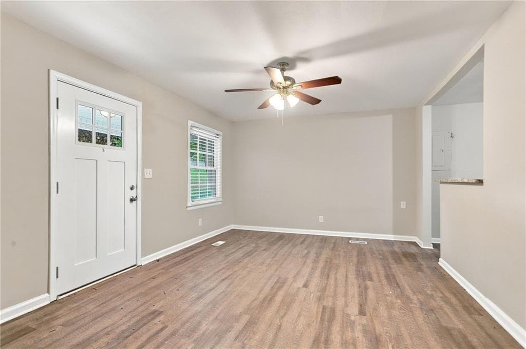 3 bedroom, 2 bathroom, 1,067 sq ft single family residence for sale at 3444 Orchard Circle, Decatur, GA 30032 — photo 10