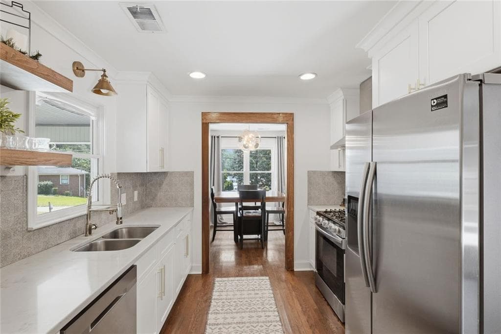 3 bedroom, 3 bathroom, 1,456 sq ft single family residence for sale at 1909 Rogers Avenue, Atlanta, GA 30310 — photo 4