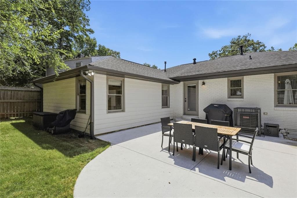 3 bedroom, 3 bathroom, 1,456 sq ft single family residence for sale at 1909 Rogers Avenue, Atlanta, GA 30310 — photo 6