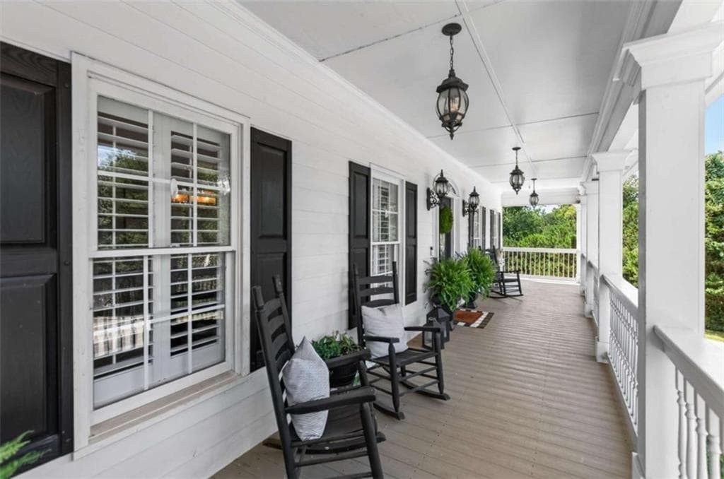 6 bedroom, 5 bathroom, 6,050 sq ft single family residence for sale at 5335 N Helton Road, Winston, GA 30187 — photo 8