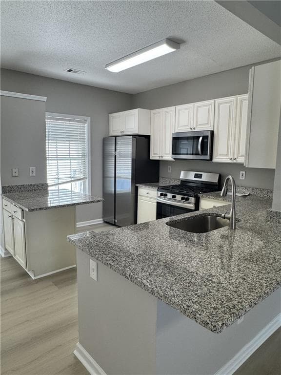 2 bedroom, 3 bathroom, 1,386 sq ft townhouse for sale at 4093 Howell Park Road, Duluth, GA 30096 — photo 4