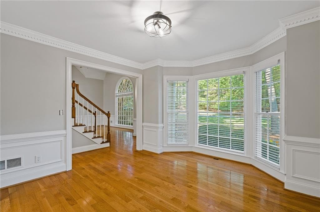 5 bedroom, 4 bathroom, 4,379 sq ft single family residence for sale at 5160 Cameron Forest Parkway, Alpharetta, GA 30022 — photo 10
