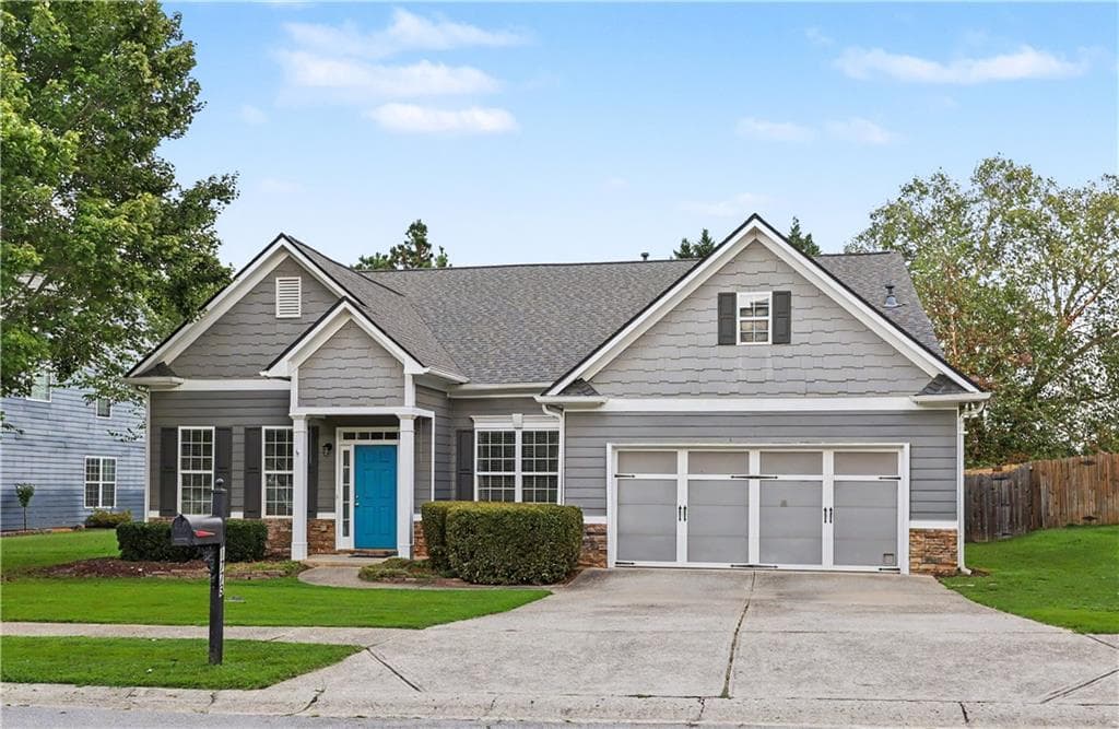 4 bedroom, 3 bathroom, 3,357 sq ft single family residence for sale at 1773 Sahale Falls Drive, Braselton, GA 30517 — photo 2