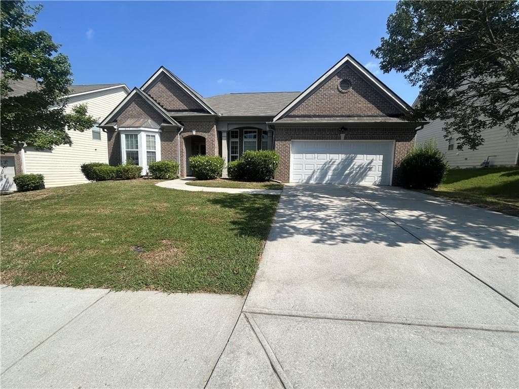 3 bedroom, 2 bathroom, 2,424 sq ft single family residence for sale at 825 Stonehaven Road, Atlanta, GA 30331 — photo 1 of 34