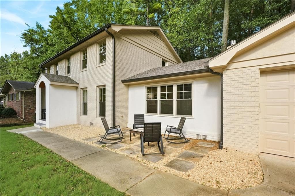 6 bedroom, 5 bathroom, 3,664 sq ft single family residence for sale at 2433 Helmsdale Drive, Atlanta, GA 30345 — photo 3
