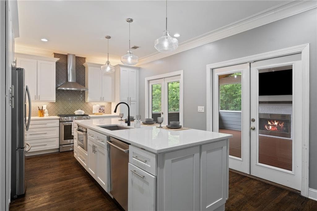 6 bedroom, 5 bathroom, 4,782 sq ft single family residence for sale at 2660 Blackstock Drive, Cumming, GA 30041 — photo 8