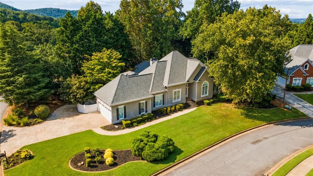 5 bedroom, 4 bathroom, 4,344 sq ft single family residence for sale at 3729 Thunder Way, Marietta, GA 30066 — photo 2