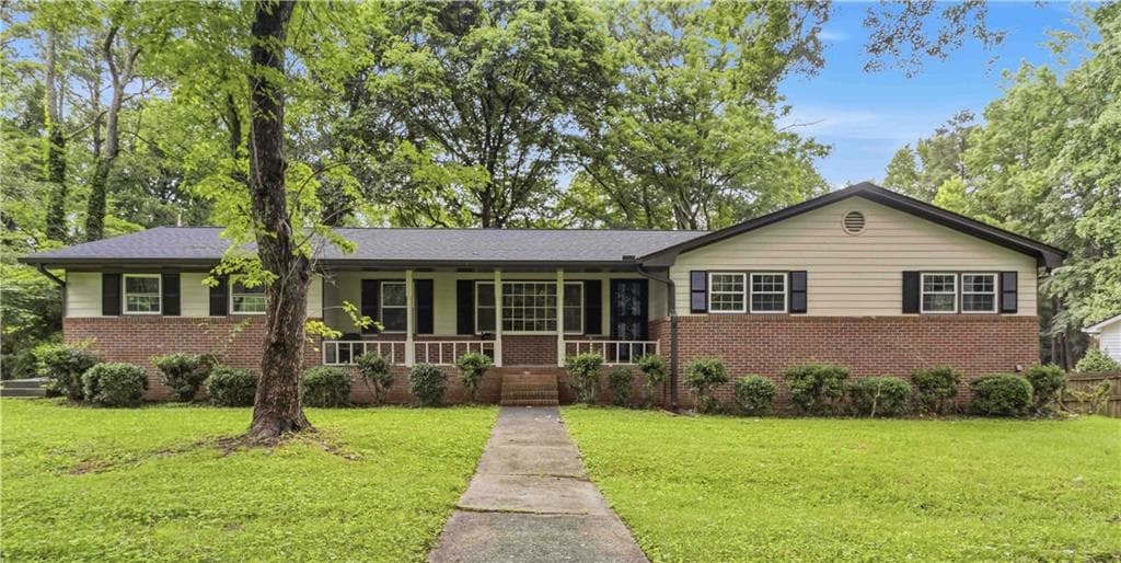 3 bedroom, 2 bathroom, 2,387 sq ft single family residence for sale at 420 Creekview Court, Marietta, GA 30064