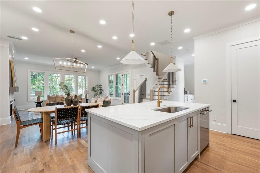 4 bedroom, 4 bathroom, 2,766 sq ft townhouse for sale at 1739B Adolphus Street NE, Atlanta, GA 30307 — photo 10