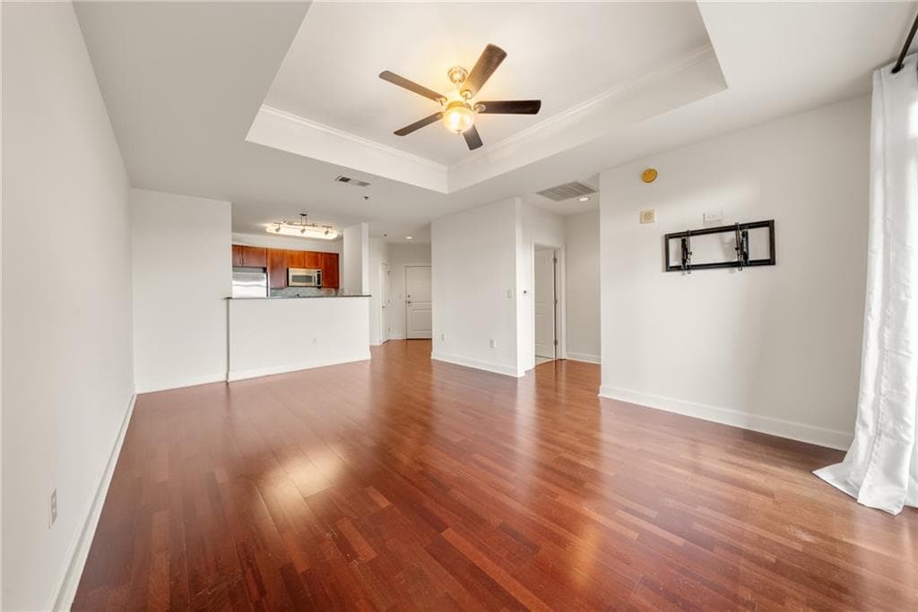 1 bedroom, 1 bathroom, 874 sq ft condominium for rent at 325 East Paces Ferry Road 606, Atlanta, GA 30305 for $2,150 a month — photo 6