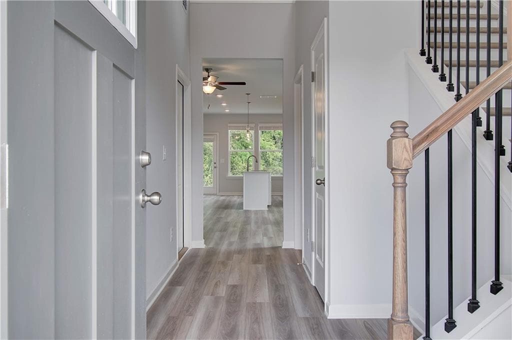 4 bedroom, 4 bathroom, 2,386 sq ft single family residence for sale at 105 Alpine Road, Fairburn, GA 30213 — photo 4